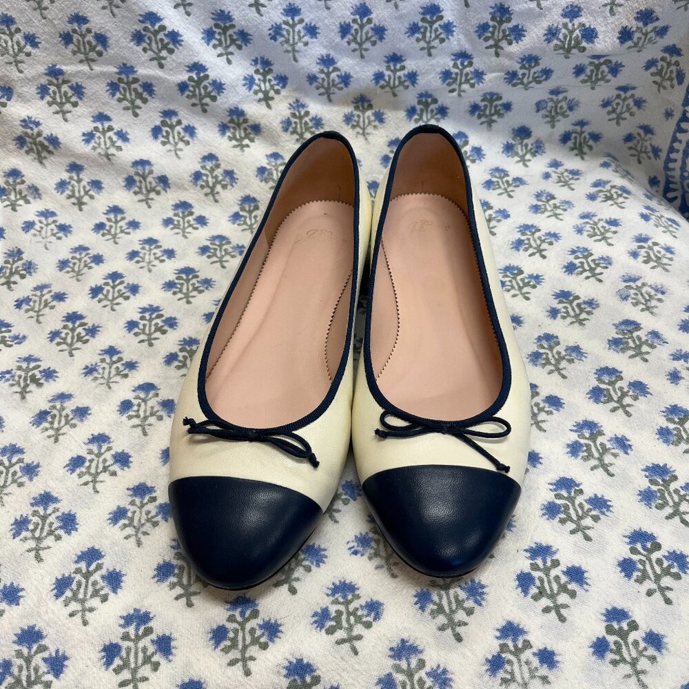 New J.Crew Kiki Ballet Flats Ivory & Navy Leather - Picture 2 of 14